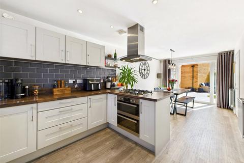 Evans Way, Witham, Essex, CM8 5 bed detached house for sale