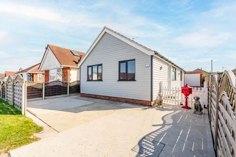 2 bed detached bungalow