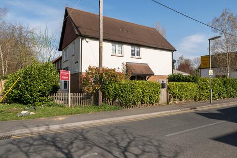 Glaziers Lane, Normandy, Guildford, GU3 4 bed semi