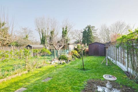 Foxton Road, Hoddesdon, EN11 3 bed terraced house for sale