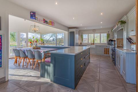 High Street, Wickham Market, IP13 0RQ 6 bed detached house for sale