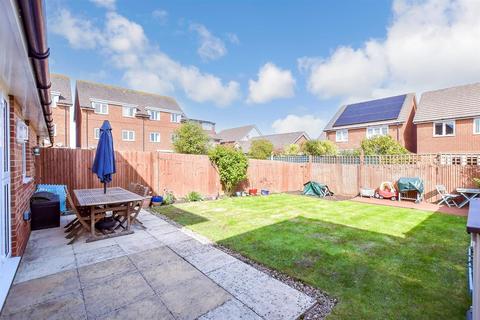 Catherington Place, Portsmouth PO3 3 bed semi
