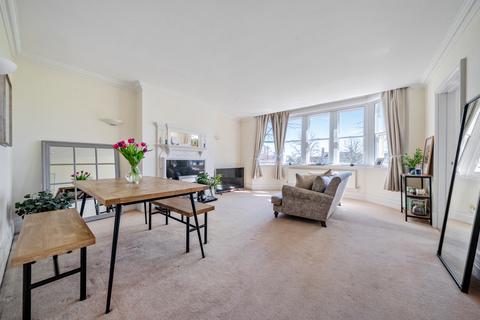Church Green, Oxfordshire OX28 2 bed apartment for sale