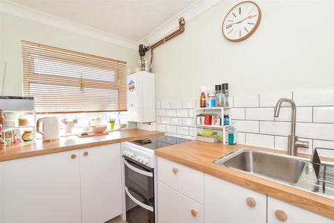 Chidham Close, Havant, Hampshire 1 bed flat for sale