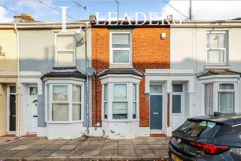 Knox Road, Portsmouth, Hampshire 2 bed terraced house for sale