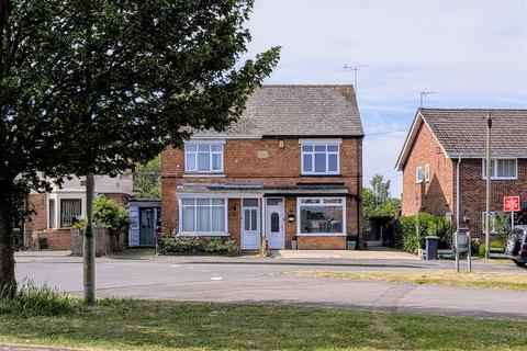 Tuffley Lane, Gloucester GL4 3 bed semi