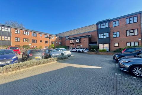 Lincoln Road, Peterborough 1 bed apartment for sale