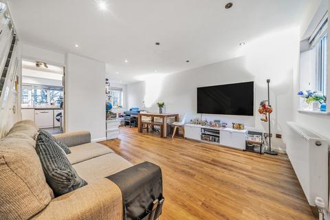 Aylsham Drive, Ickenham, Uxbridge 3 bed terraced house for sale