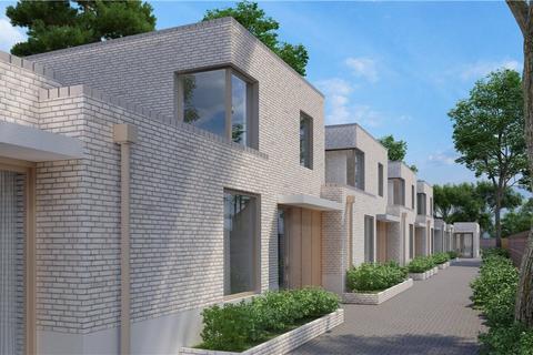 Brook Mews, London, N13 3 bed terraced house for sale