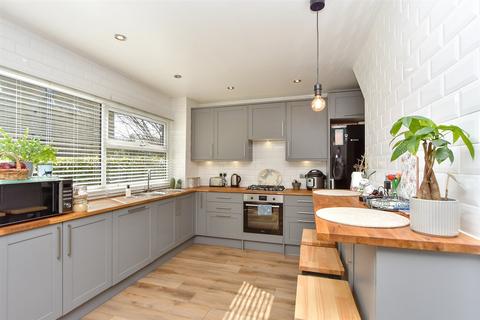 Punch Croft, Longfield DA3 4 bed end of terrace house for sale