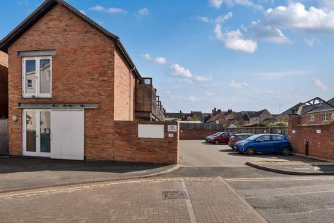 Worcester,  Worcestershire,  WR1 1 bed flat for sale
