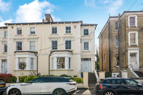 St. Philip's Road, Surbiton KT6 2 bed flat for sale