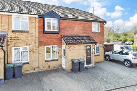 Lucas Road, Snodland ME6 2 bed terraced house for sale