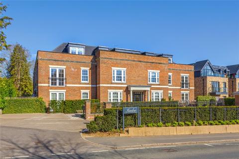 Watford Road, Radlett, Hertfordshire... 2 bed apartment for sale