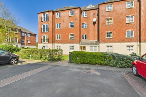 Ingles Drive, Worcester... 2 bed apartment for sale