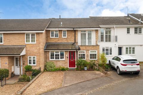 Milton Close, Henley
