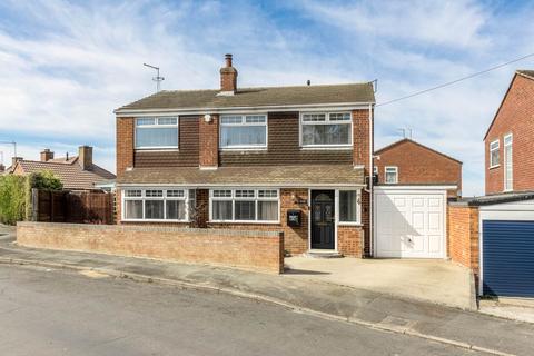Mill Road, Wellingborough NN29 4 bed detached house for sale
