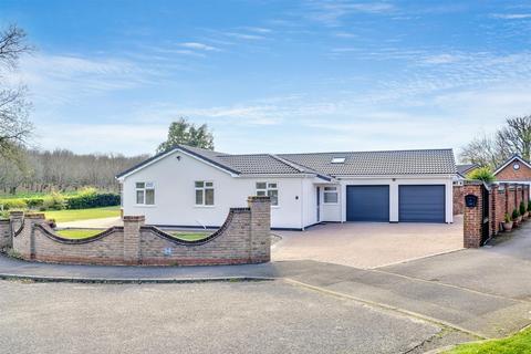 3 bedroom detached bungalow for sale