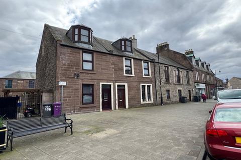 East High Street, Upper Flat, Forfar DD8 3 bed flat for sale
