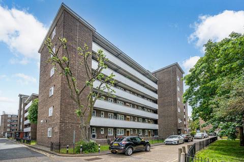 Crawford Estate, Camberwell, London, SE5 3 bed flat for sale