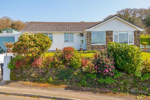 18 Cryben, Gweek TR12 3 bed detached bungalow for sale