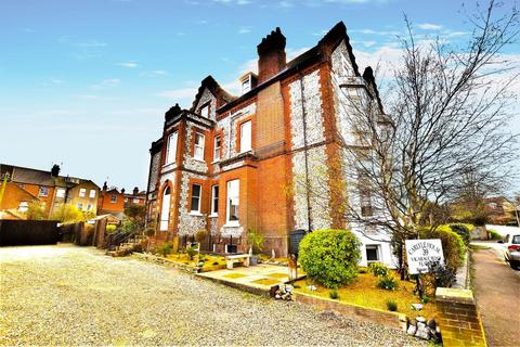 Vicarage Road, Cromer 2 bed apartment for sale