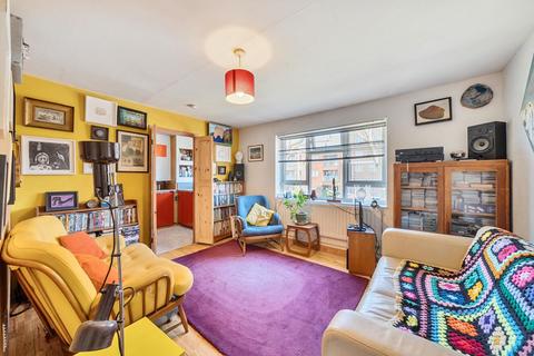 Geraldine Road, Wandsworth, London, SW18 1 bed flat for sale