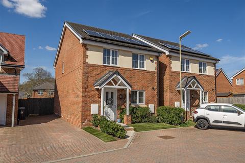Blyth Gardens, Southampton SO30 4 bed house for sale