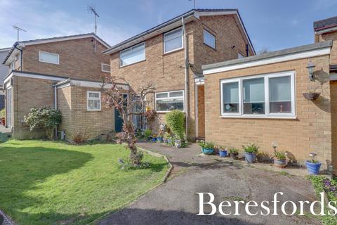 Tomlyns Close, Hutton, CM13 3 bed detached house for sale