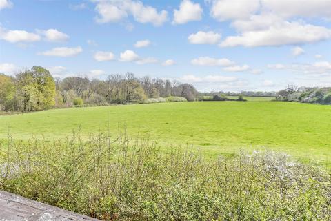 Lloyds Green, Wittersham, Tenterden... 3 bed semi