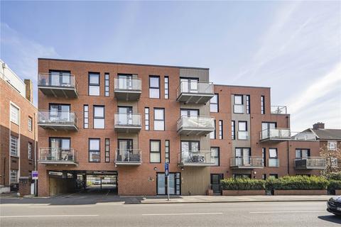Coombe Road, New Malden, KT3 2 bed apartment for sale