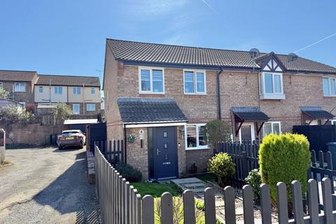 Drum Way, Newton Abbot 3 bed end of terrace house for sale