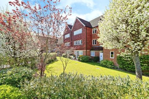 Station Road West, Canterbury CT2 2 bed retirement property for sale