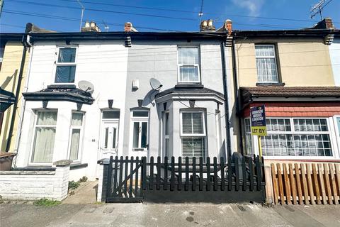Gordon Road, Gillingham, Kent, ME7 3 bed terraced house for sale