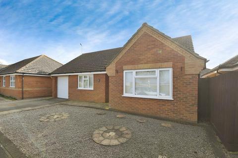 Grebe Close, Sutton Bridge... 2 bed detached bungalow for sale