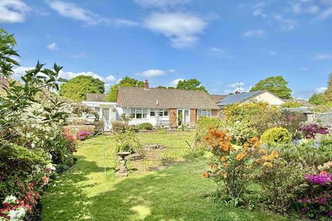 Newtown Road Verwood, Dorset, BH31 3 bed detached bungalow for sale