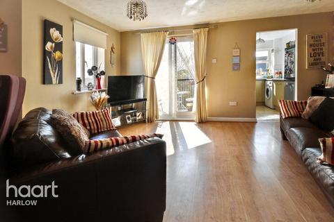 Chelsea Gardens, Harlow 2 bed apartment for sale