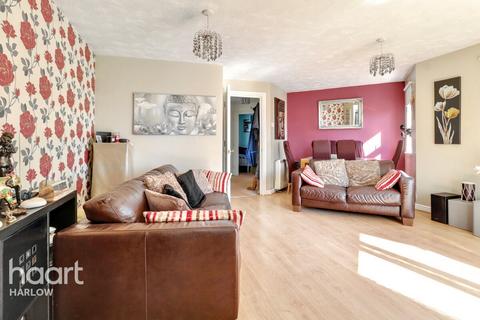 Chelsea Gardens, Harlow 2 bed apartment for sale