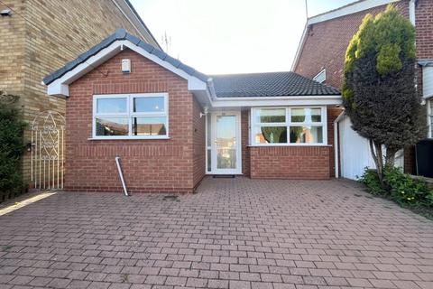 Cradley Road, Dudley DY2 2 bed detached bungalow for sale
