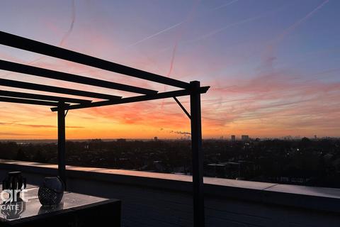 Eaton Road, London 2 bed apartment for sale