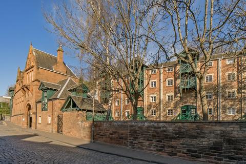 Nether Craigwell, Edinburgh EH8 3 bed townhouse for sale
