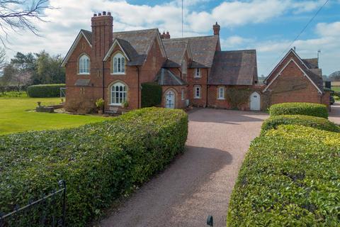 Abberley, Worcester, Worcestershire 5 bed equestrian property for sale