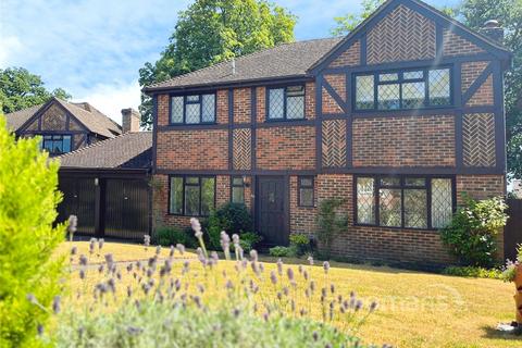 Broadhurst, Farnborough, Hampshire 4 bed detached house for sale