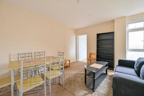 Goldhawk Road, Shepherd's Bush... 3 bed flat for sale