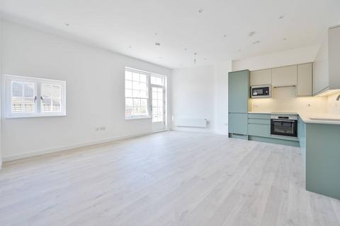 London SE8 2 bed flat for sale