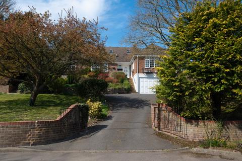 Lees Road, Brabourne Lees 5 bed detached house for sale