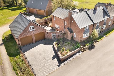 Main Street, Peatling Magna LE8 4 bed semi