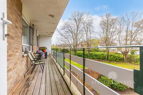 Headswell Crescent, Bournemouth BH10 2 bed apartment for sale