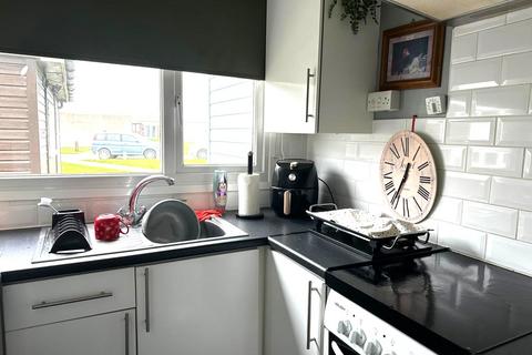 Catamaran Yacht Club, Sheerness ME12 2 bed park home for sale
