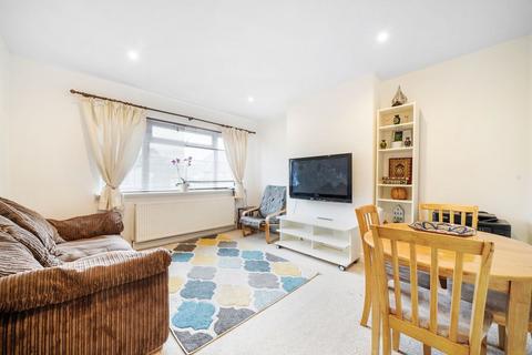 Alexandra Close, Harrow HA2 2 bed maisonette for sale